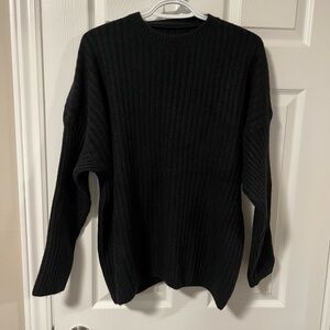 Lg. Women's Classic Black Ribbed Sweater Skirt Set